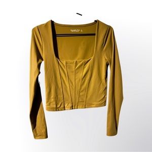 Abercrombie and Fitch long-sleeved fitted crop top
